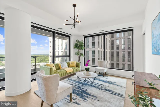 $1,320,000 | 1650 Silver Hill Drive, Unit 1206, McLean, VA 22102