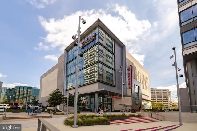 $1,320,000 | 1650 Silver Hill Drive, Unit 1206, McLean, VA 22102