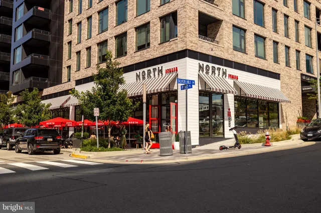 $1,320,000 | 1650 Silver Hill Drive, Unit 1206, McLean, VA 22102