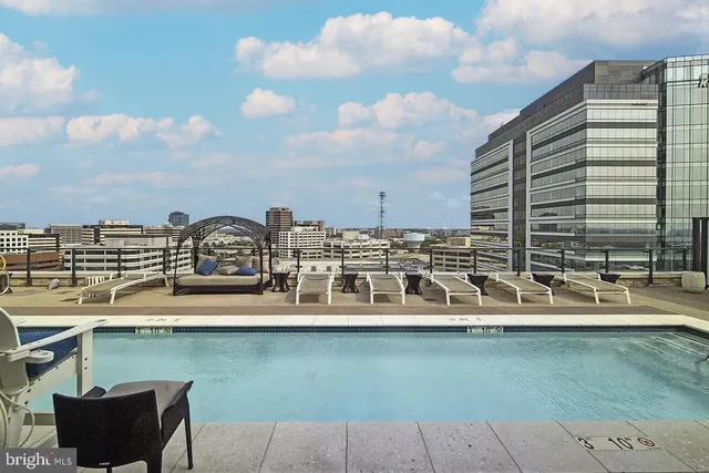 $1,320,000 | 1650 Silver Hill Drive, Unit 1206, McLean, VA 22102