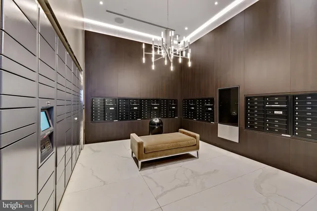 $1,320,000 | 1650 Silver Hill Drive, Unit 1206, McLean, VA 22102