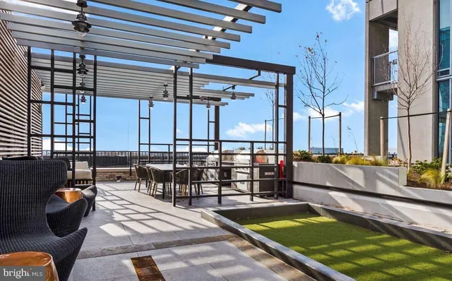 $1,320,000 | 1650 Silver Hill Drive, Unit 1206, McLean, VA 22102