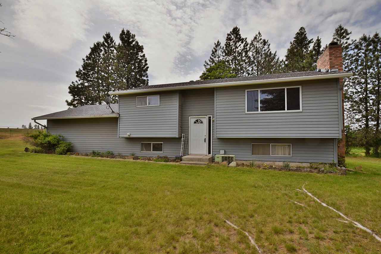 6227 North Rambo Road Spokane, WA 99224 - Photo 2 of 20