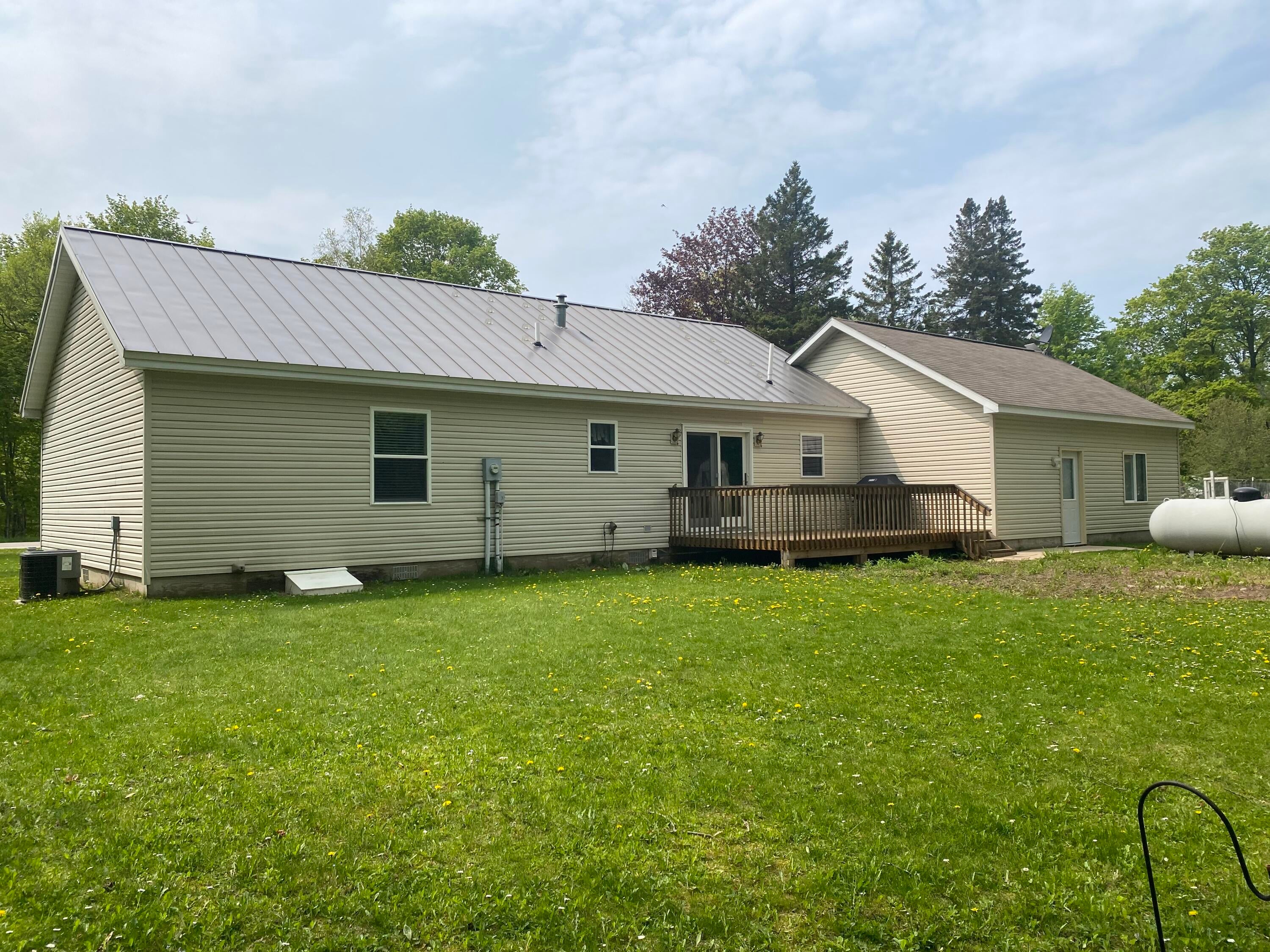 N9411 Manistique Lakes Road Curtis, MI 49820 - Photo 2 of 29 Gallery Image 2