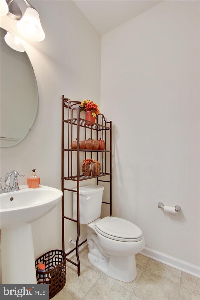695 Countryside Road Seven Valleys, PA 17360 - Photo 15 of 31 Gallery Image 15