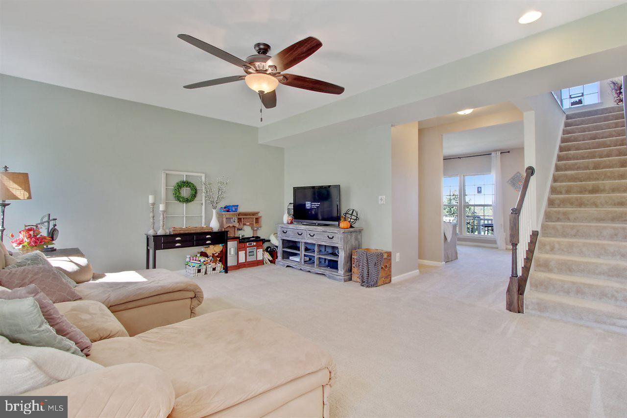 695 Countryside Road Seven Valleys, PA 17360 - Photo 8 of 31 Gallery Image 8
