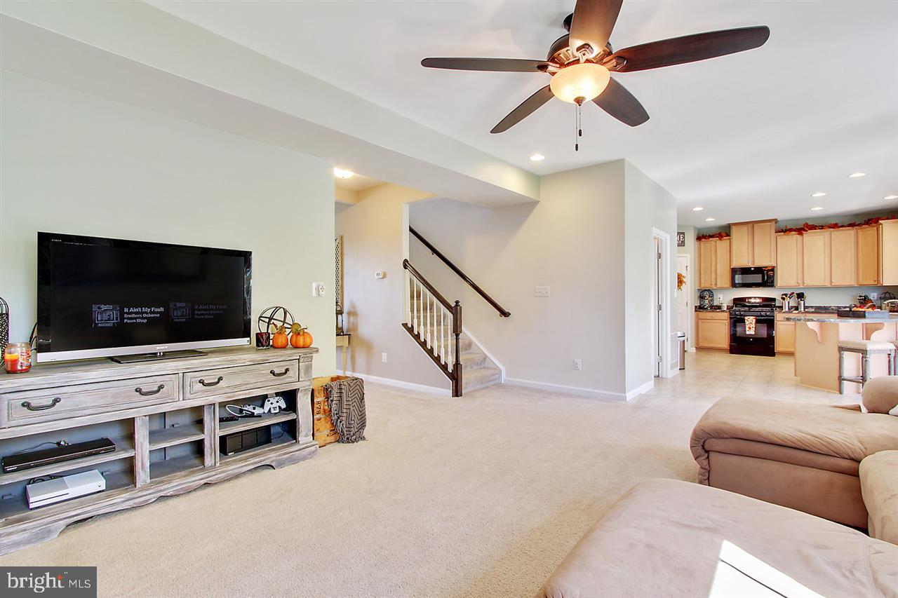 695 Countryside Road Seven Valleys, PA 17360 - Photo 9 of 31 Gallery Image 9