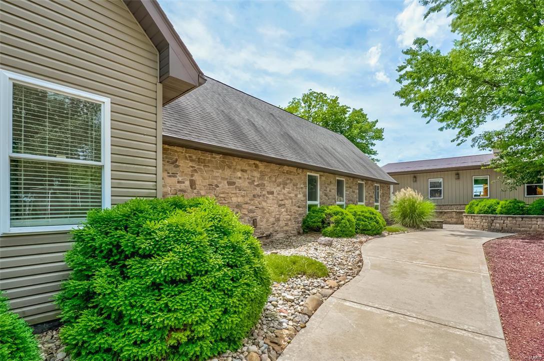 28519 Bradsow Road Jerseyville, IL 62052 - Photo 18 of 58
