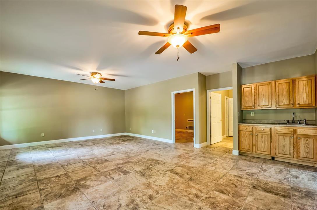 28519 Bradsow Road Jerseyville, IL 62052 - Photo 25 of 58