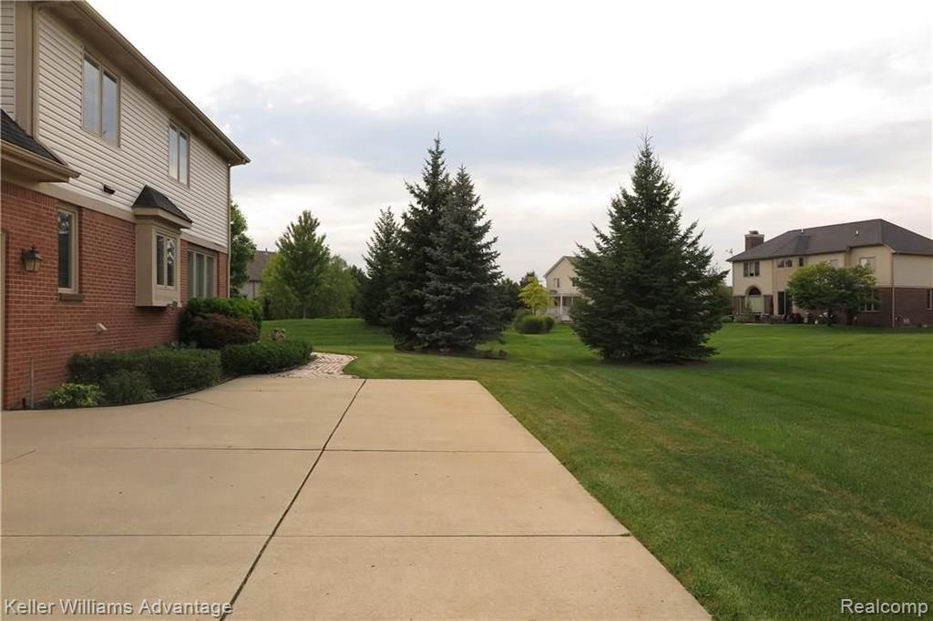 47919 Inveraray Road Canton, MI 48188 - Photo 43 of 46 Gallery Image 43