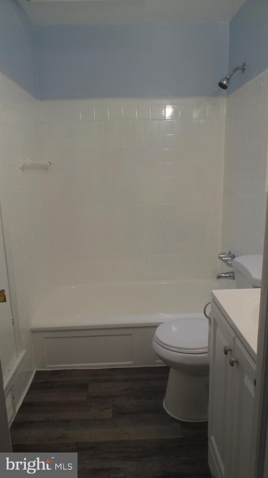 7832 New Battle Grove Road Dundalk, MD 21222 - Photo 11 of 17 Full Bath 1