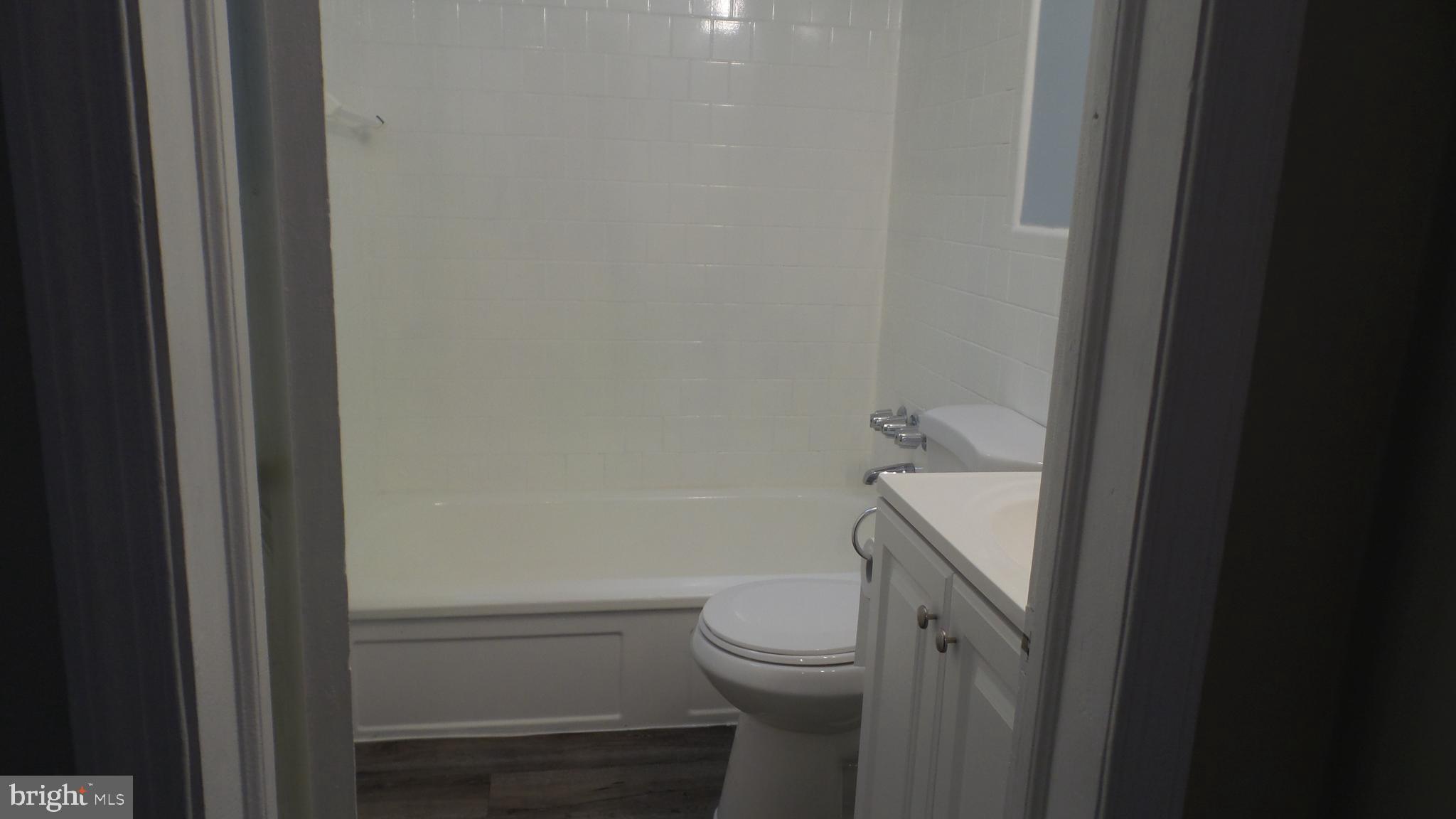 7832 New Battle Grove Road Dundalk, MD 21222 - Photo 12 of 17 Full Bath 2
