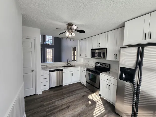 $1,995 | 625 Thistlegate Trail, Raleigh, NC 27610