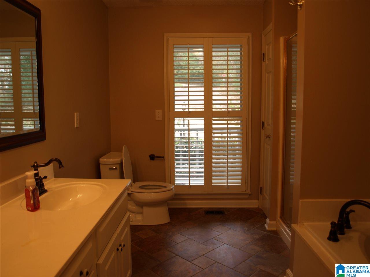 3608 Oak Point Circle Birmingham, AL 35223 - Photo 14 of 40