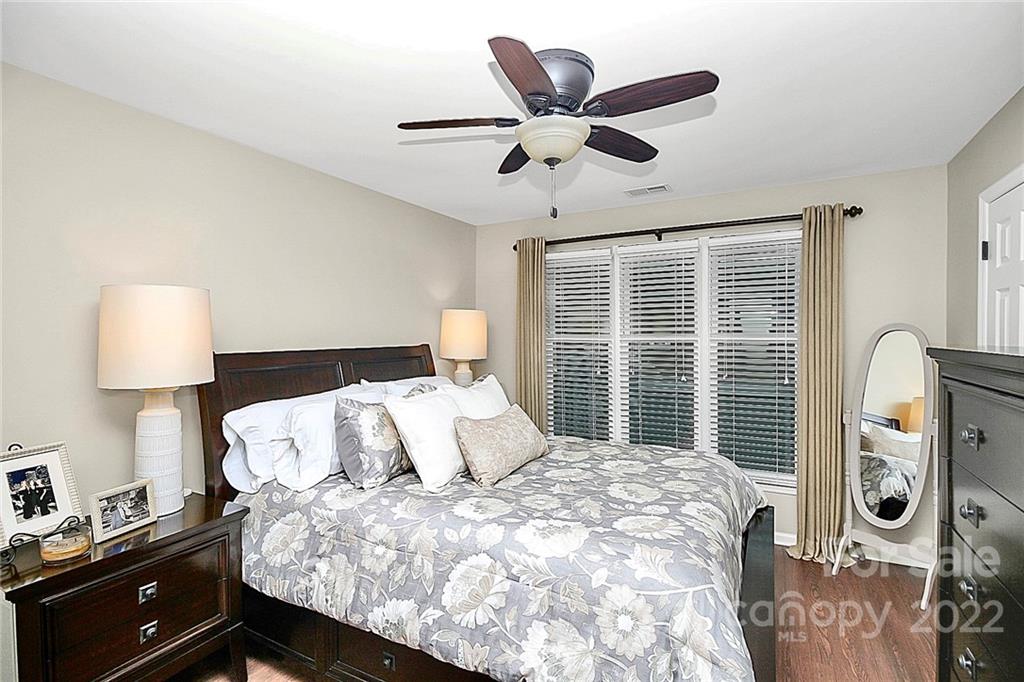 318 Queens Road, Unit 15 Charlotte, NC 28204 - Photo 14 of 27 Gallery Image 14
