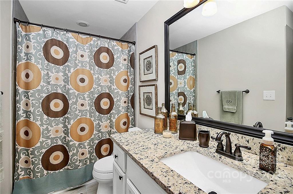 318 Queens Road, Unit 15 Charlotte, NC 28204 - Photo 20 of 27 Gallery Image 20