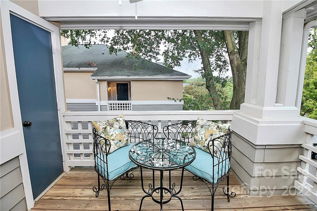 318 Queens Road, Unit 15 Charlotte, NC 28204 - Photo 3 of 27 Gallery Image 3