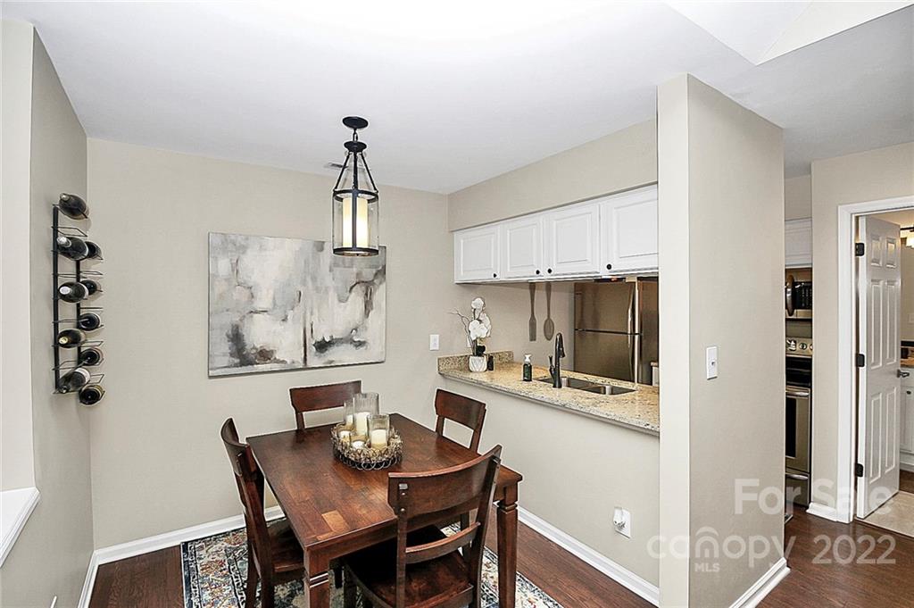 318 Queens Road, Unit 15 Charlotte, NC 28204 - Photo 10 of 27 Gallery Image 10