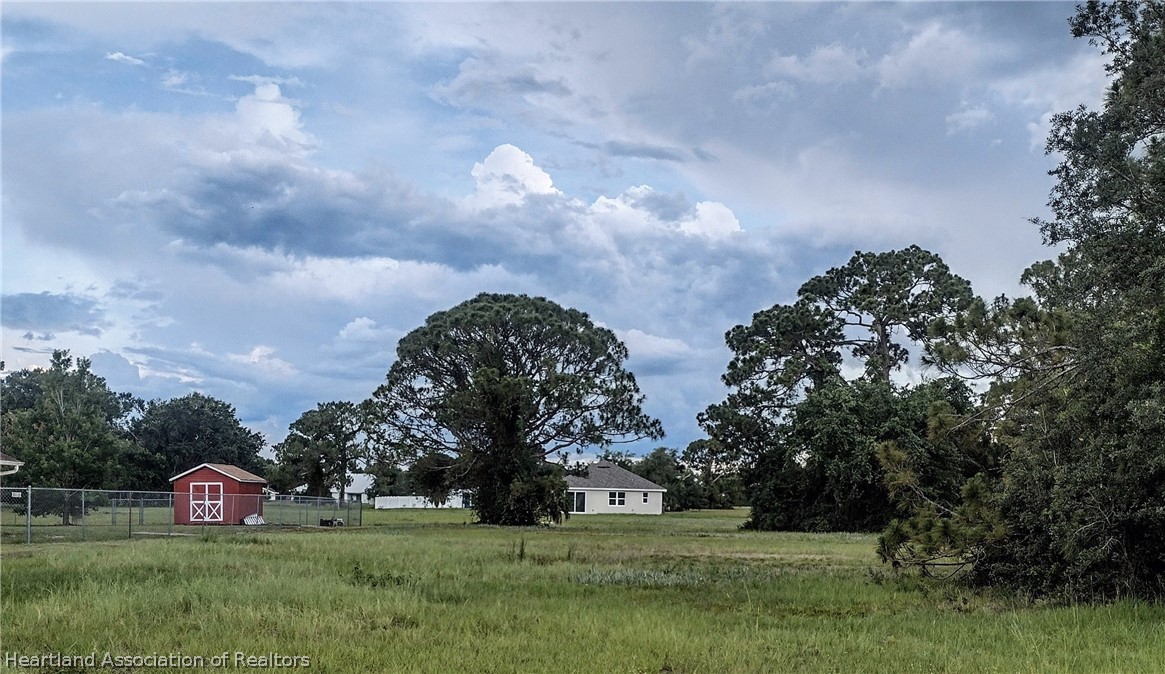 7900 Granada Road Sebring, FL 33876 - Photo 7 of 11 a view of a golf course