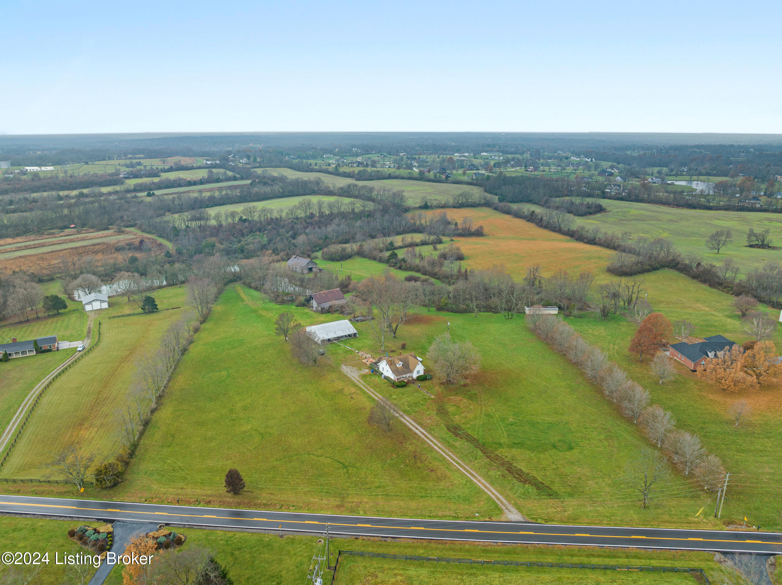 1756 Veechdale Road Simpsonville, KY 40067 - Photo 40 of 42 Aerial shot