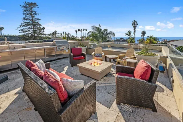 $1,960,000 | 6639 La Jolla Boulevard, San Diego, CA 92037