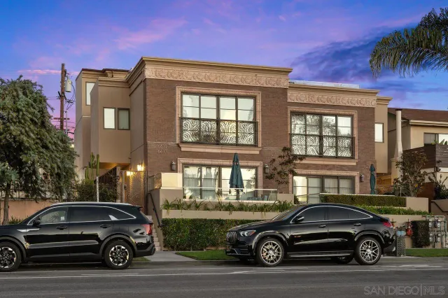 $1,960,000 | 6639 La Jolla Boulevard, San Diego, CA 92037