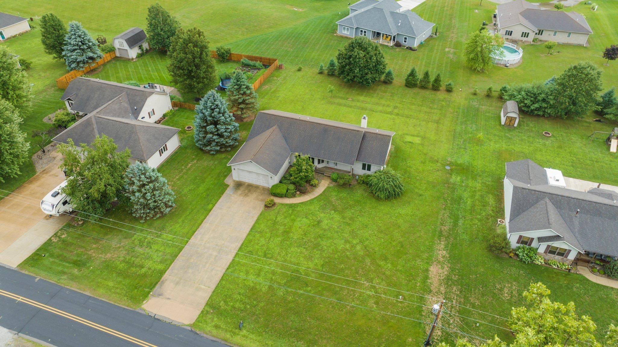 3795 West Landis Road Angola, IN 46703 - Photo 2 of 33 Gallery Image 2
