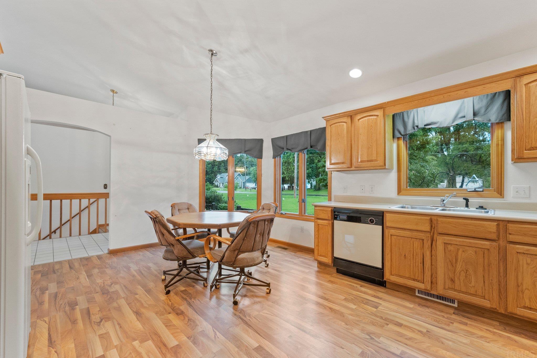 3795 West Landis Road Angola, IN 46703 - Photo 5 of 33 Gallery Image 5