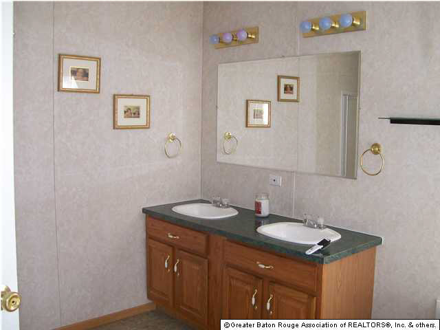 27895 Carter Purvis Road Independence, LA 70443 - Photo 9 of 11 Gallery Image 9