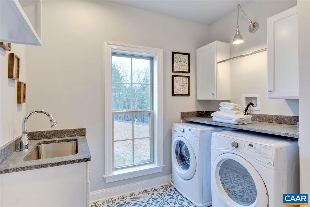 512 Drumin Road Keswick, VA 22947 - Photo 35 of 47 Gallery Image 35