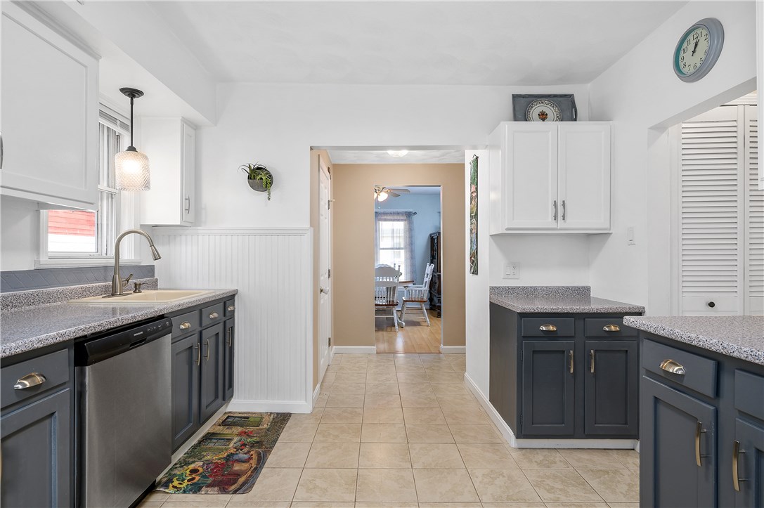 82 Gaskill Street Woonsocket, RI 02895 - Photo 11 of 33 Gallery Image 11
