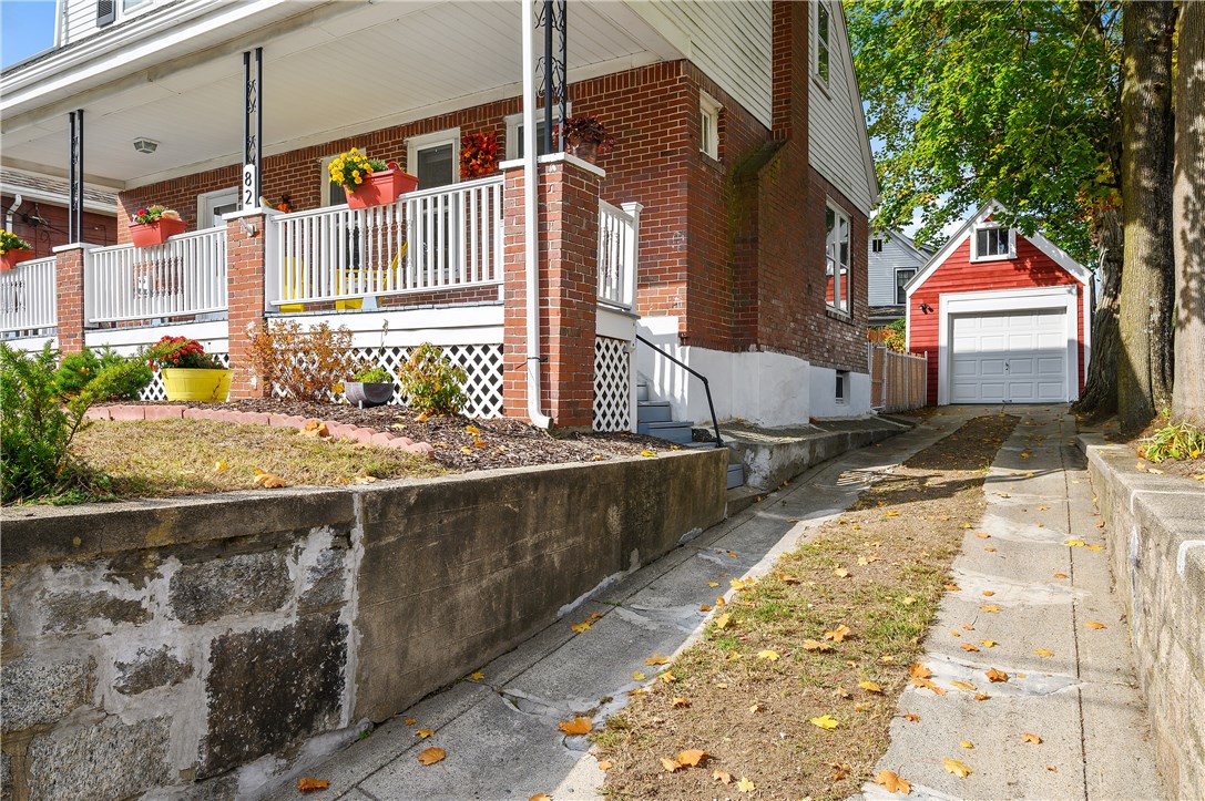 82 Gaskill Street Woonsocket, RI 02895 - Photo 4 of 33 Gallery Image 4