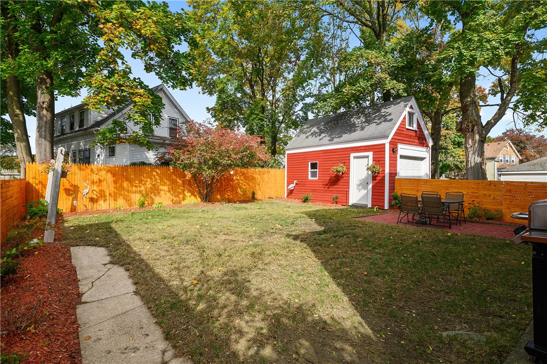 82 Gaskill Street Woonsocket, RI 02895 - Photo 6 of 33 Gallery Image 6