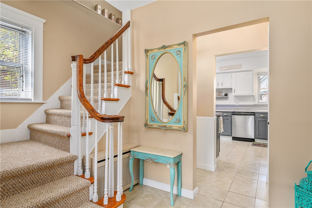 82 Gaskill Street Woonsocket, RI 02895 - Photo 8 of 33 Gallery Image 8