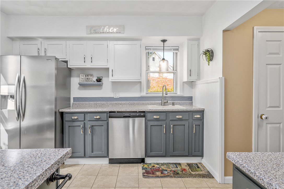 82 Gaskill Street Woonsocket, RI 02895 - Photo 9 of 33 Gallery Image 9