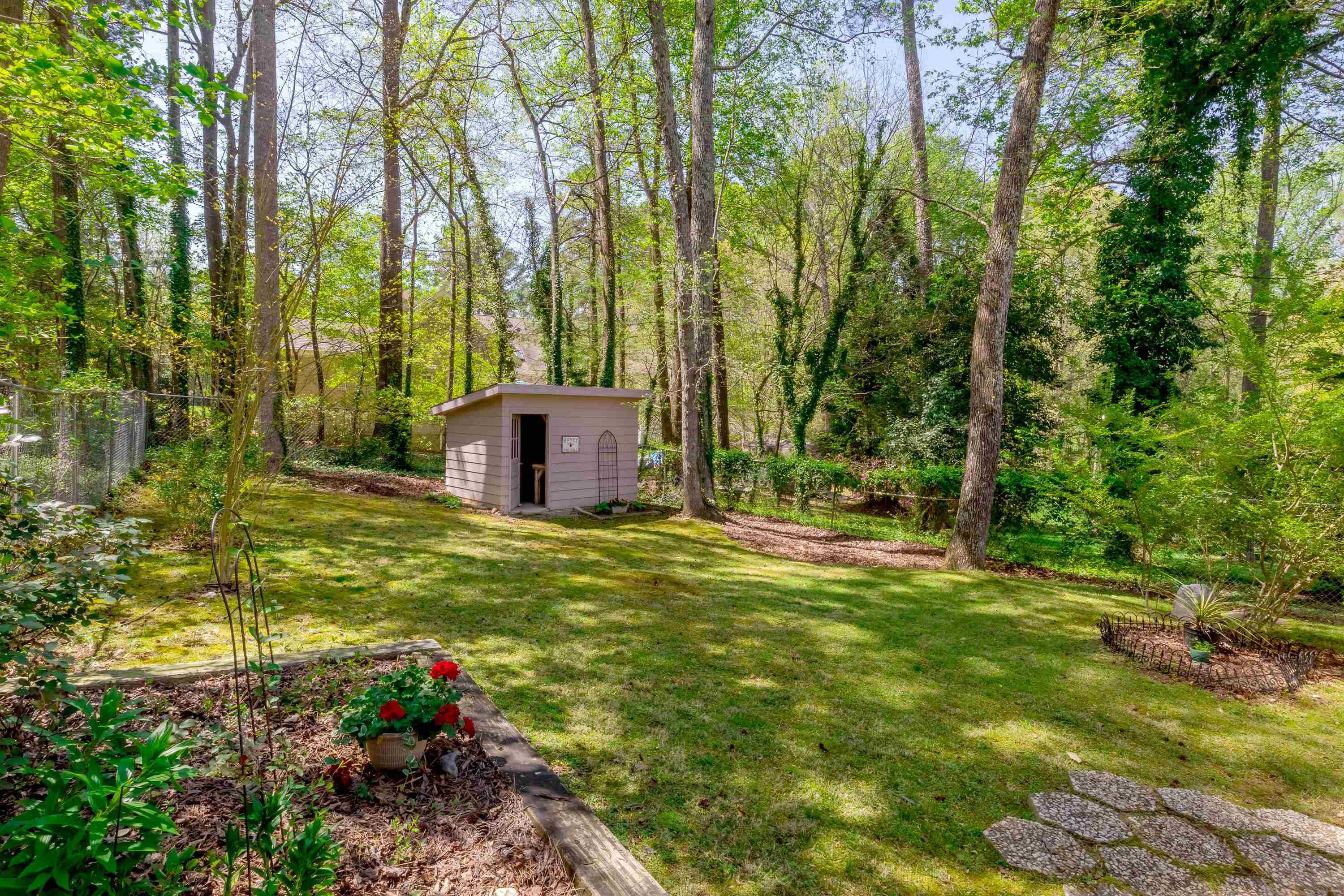 6201 Arnold Road Raleigh, NC 27607 - Photo 39 of 46 Photo 39