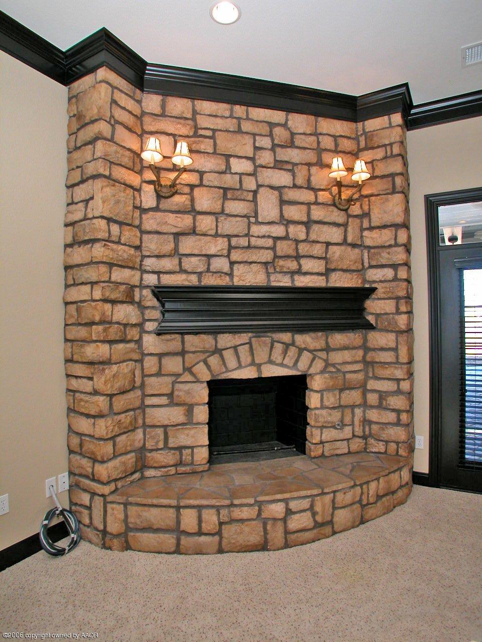 9201 Rj Drive Amarillo, TX 79119 - Photo 4 of 15 Fireplace in Living Room