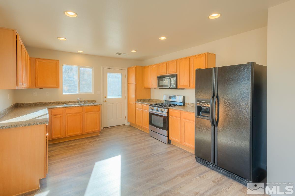 7450 Red Baron Court Reno, NV 89506 - Photo 3 of 24 Photo 3