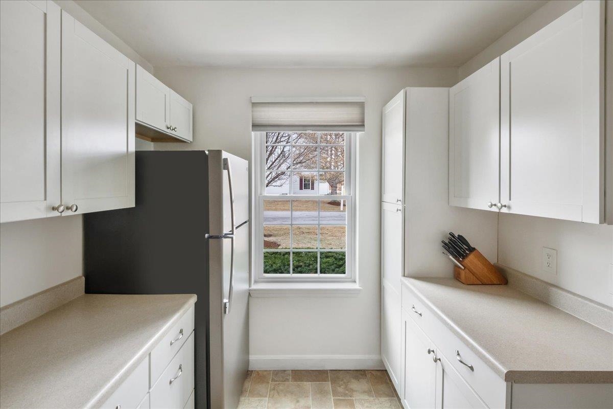 47 Seth Circle Williston, VT 05495 - Photo 5 of 36