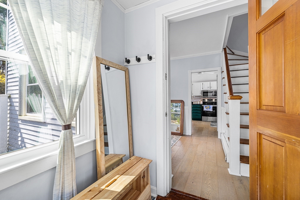 17 Vale Road Wakefield, MA 01880 - Photo 11 of 25