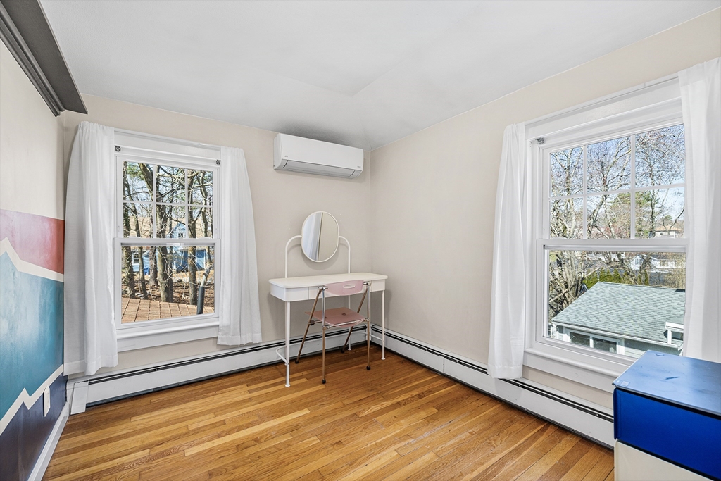 17 Vale Road Wakefield, MA 01880 - Photo 16 of 25