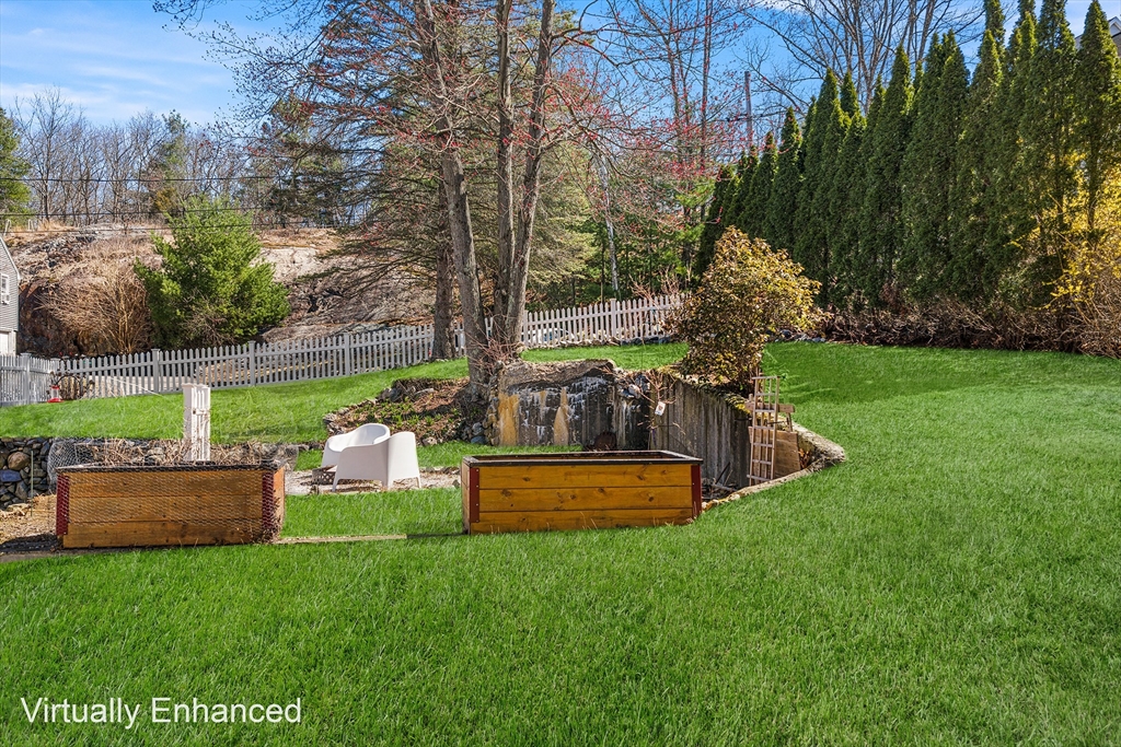 17 Vale Road Wakefield, MA 01880 - Photo 23 of 25