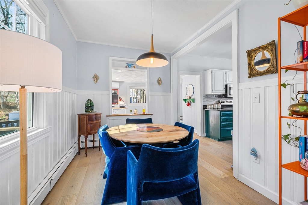 17 Vale Road Wakefield, MA 01880 - Photo 8 of 25