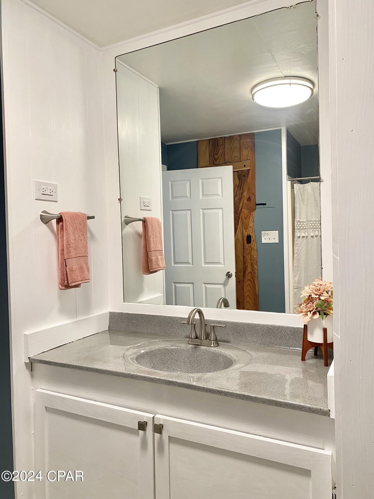 233 Skeeter Road Ponce de Leon, FL 32455 - Photo 19 of 48 Gallery Image 19