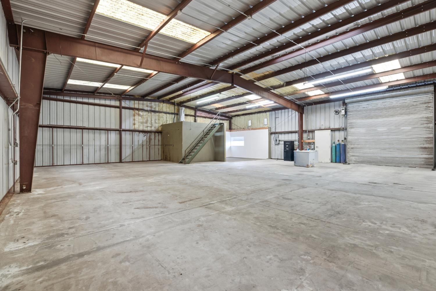4224 Griffin Road Hughson, CA 95326 - Photo 37 of 46 a view of storage and utility room