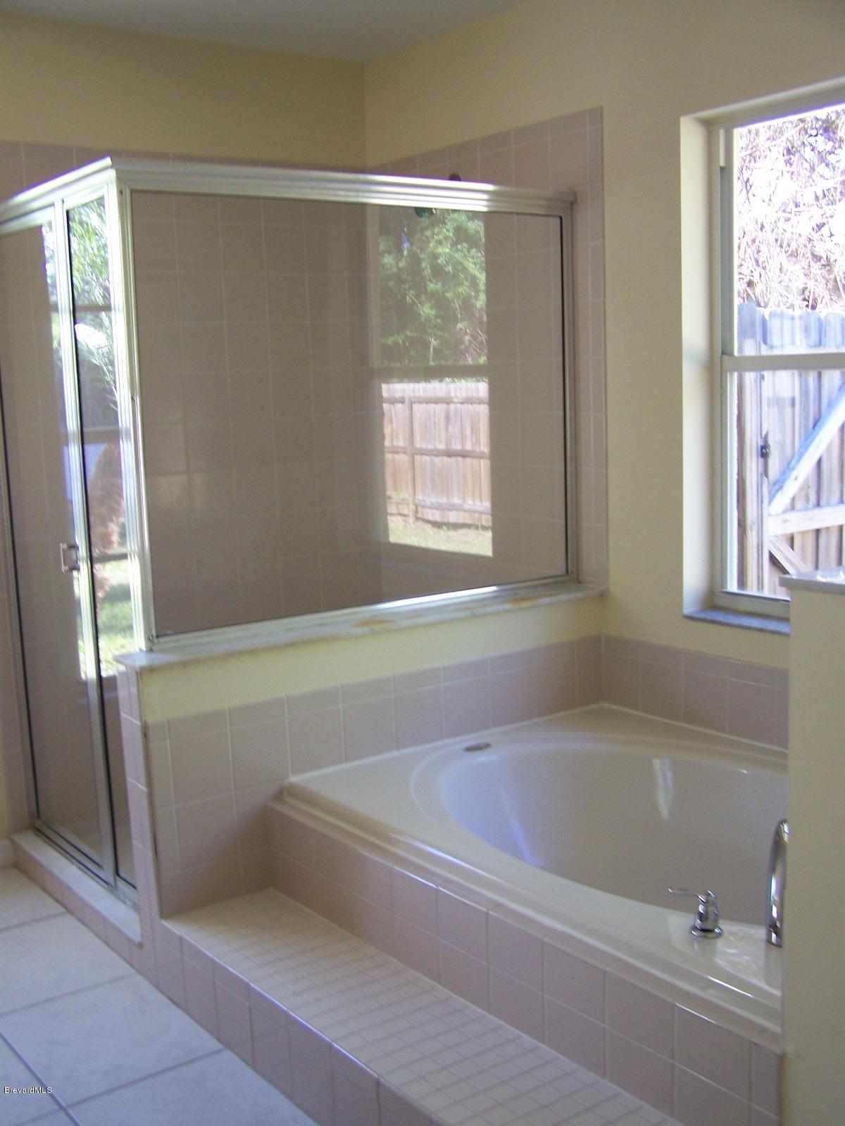 2405 Anchor Road Southeast Palm Bay, FL 32909 - Photo 13 of 18 Master Shower and Tub