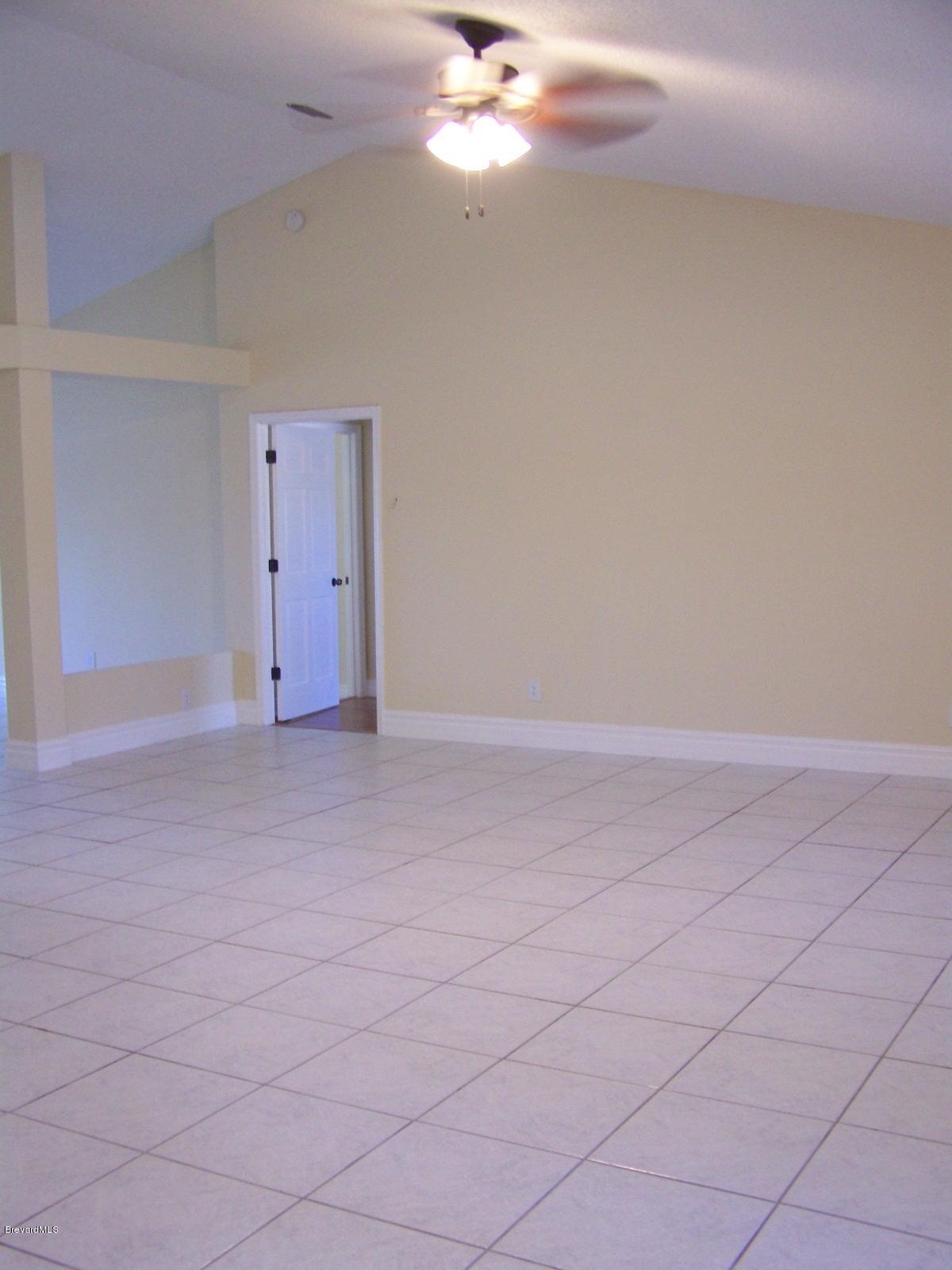 2405 Anchor Road Southeast Palm Bay, FL 32909 - Photo 4 of 18 Family Area