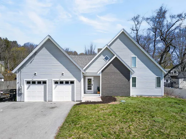 $775,000 | 1 Rose Street, Dover, NH 03820