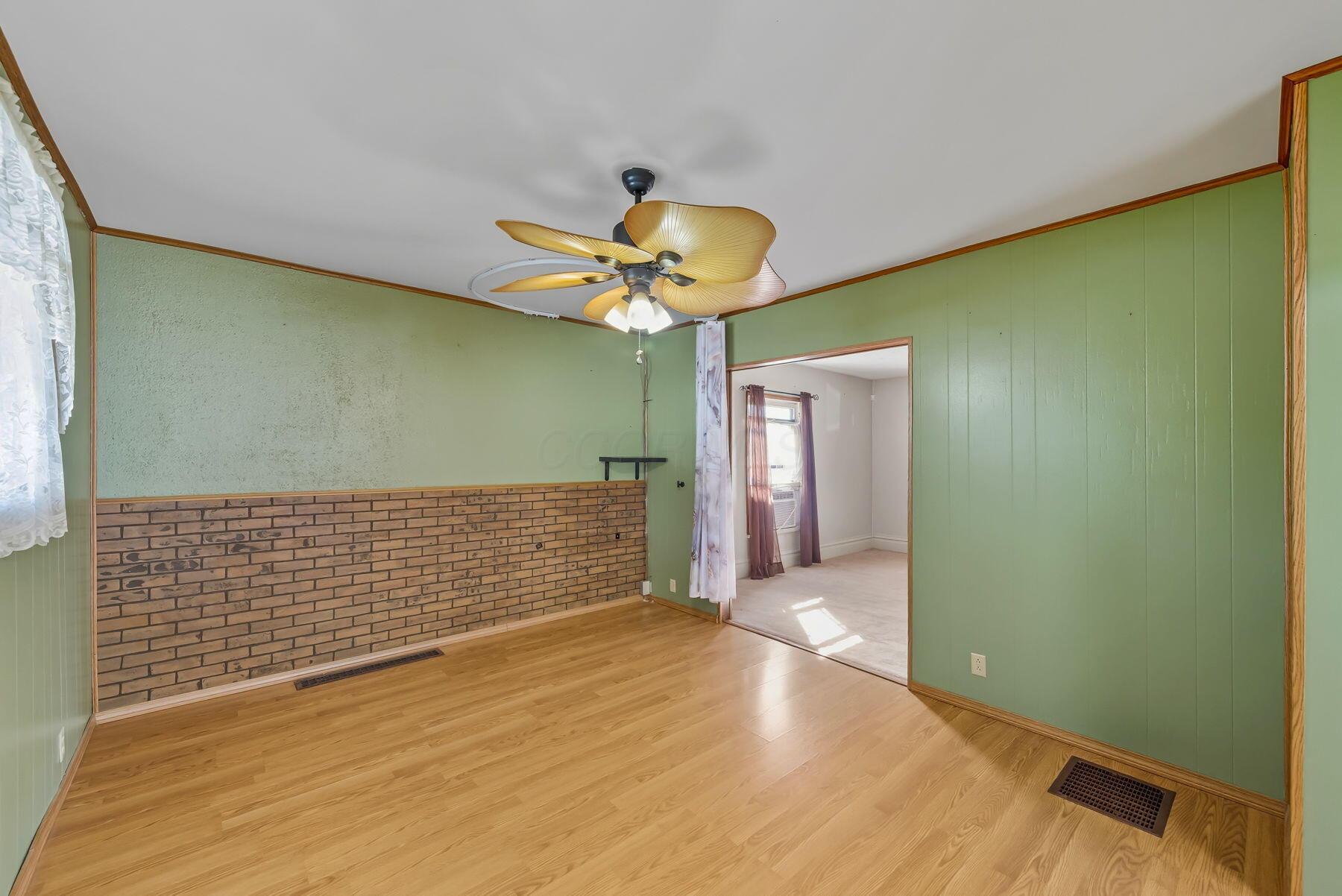 786 Sheridan Road Marion, OH 43302 - Photo 11 of 35 Dining Room
