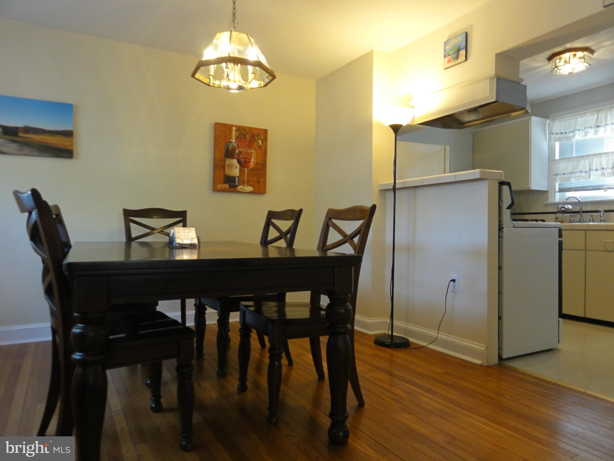 240 Crosshill Road Wynnewood, PA 19096 - Photo 12 of 38